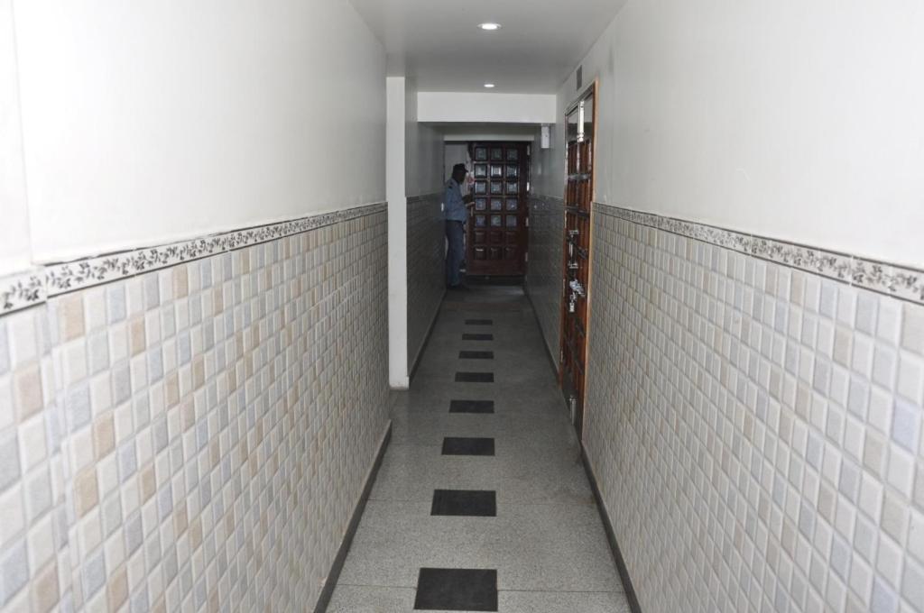 Hotel Al Gulzar Дели Экстерьер фото