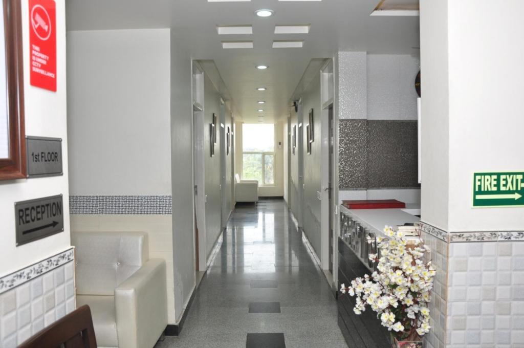 Hotel Al Gulzar Дели Экстерьер фото