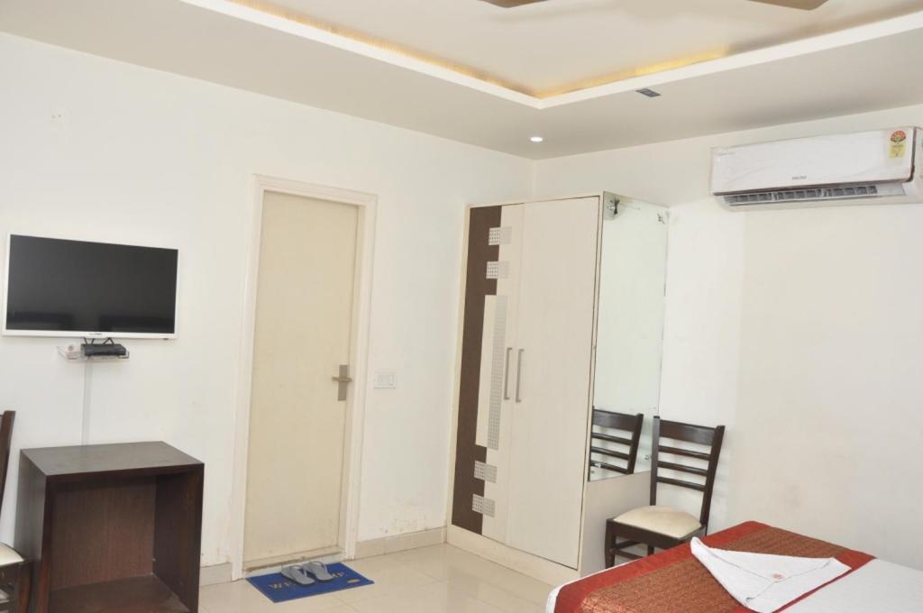 Hotel Al Gulzar Дели Экстерьер фото